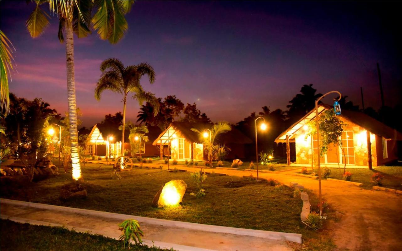 Coco Village Hotel Chilaw Bangadeniya Buitenkant foto