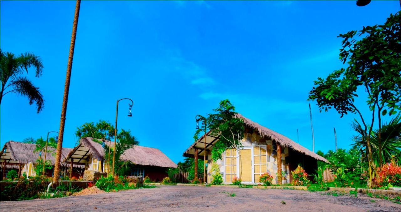 Coco Village Hotel Chilaw Bangadeniya Buitenkant foto