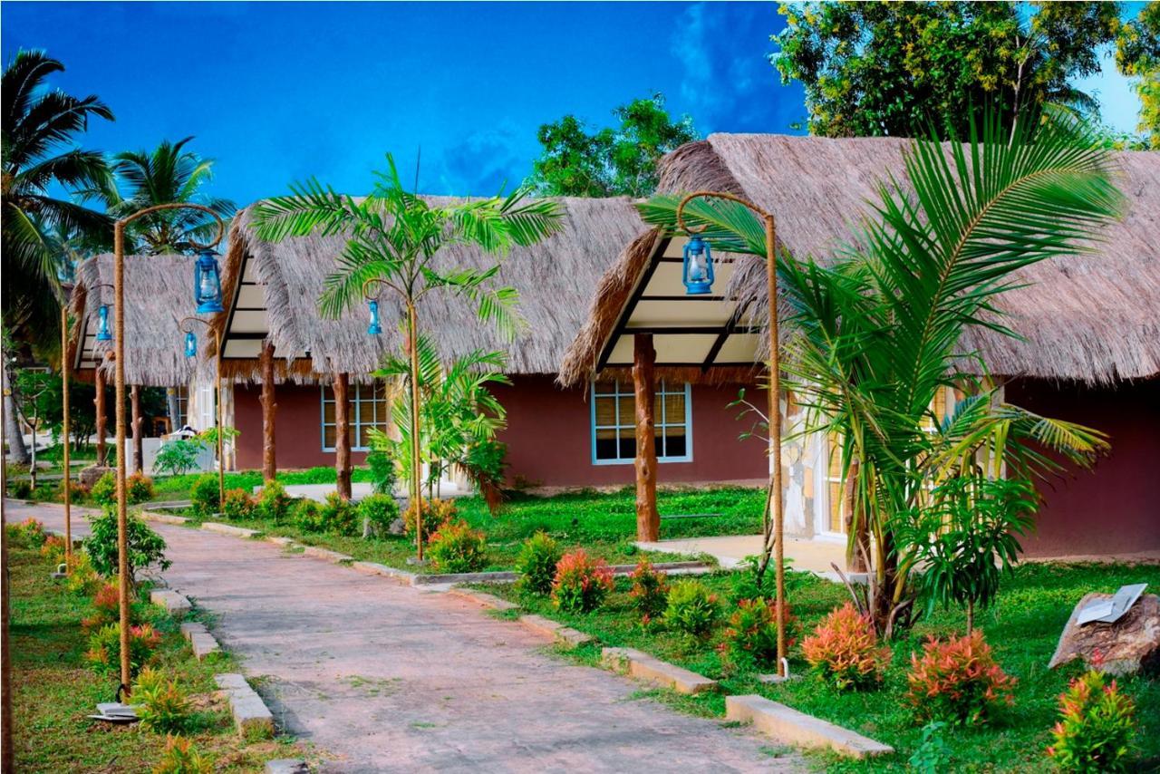 Coco Village Hotel Chilaw Bangadeniya Buitenkant foto