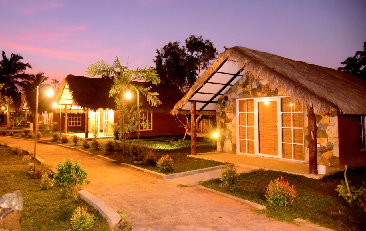 Coco Village Hotel Chilaw Bangadeniya Buitenkant foto