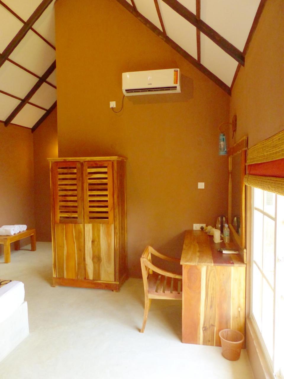 Coco Village Hotel Chilaw Bangadeniya Buitenkant foto