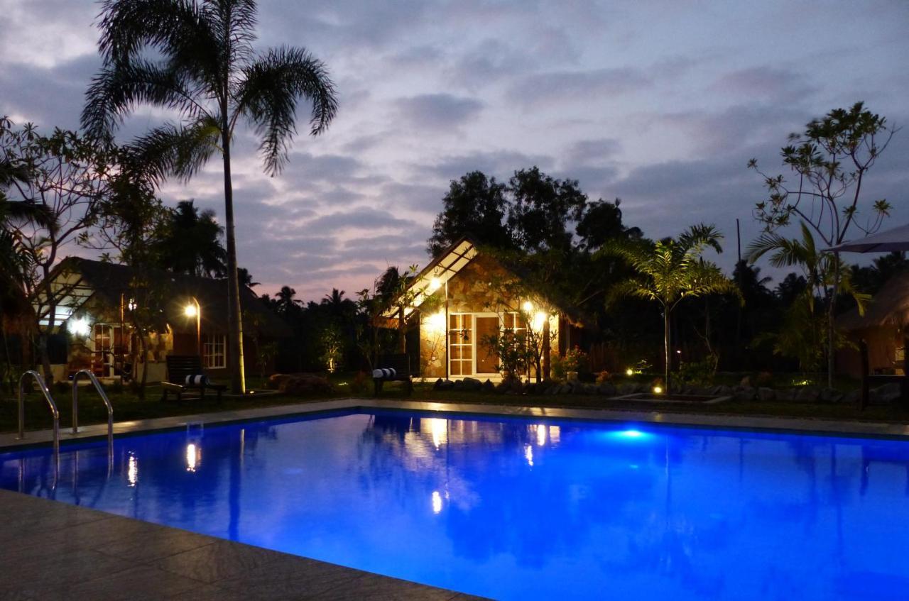 Coco Village Hotel Chilaw Bangadeniya Buitenkant foto
